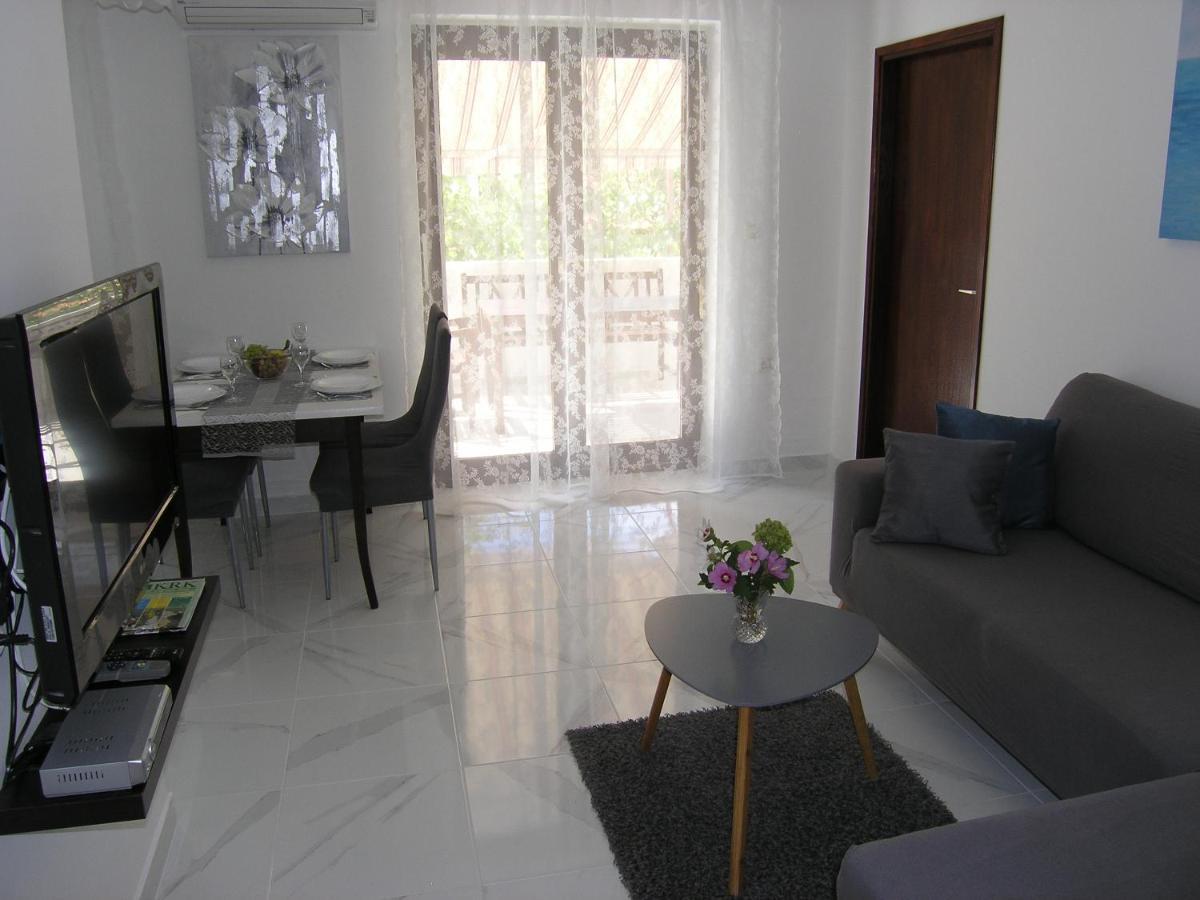 Apartments Mari With Terrace Baška Eksteriør billede
