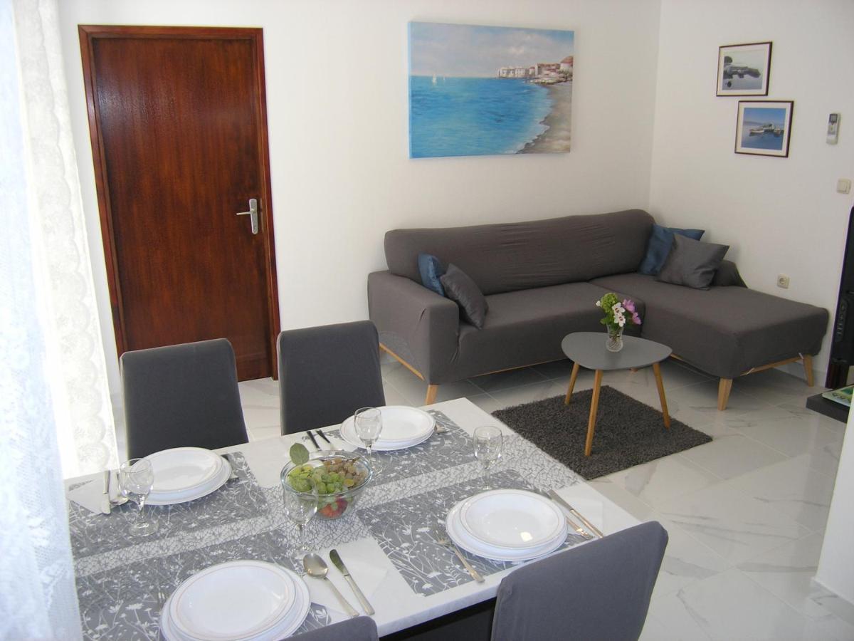 Apartments Mari With Terrace Baška Eksteriør billede