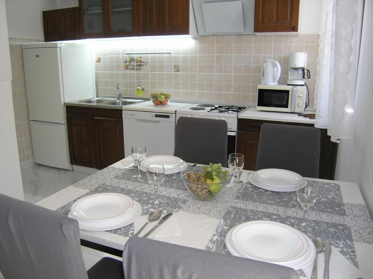 Apartments Mari With Terrace Baška Eksteriør billede
